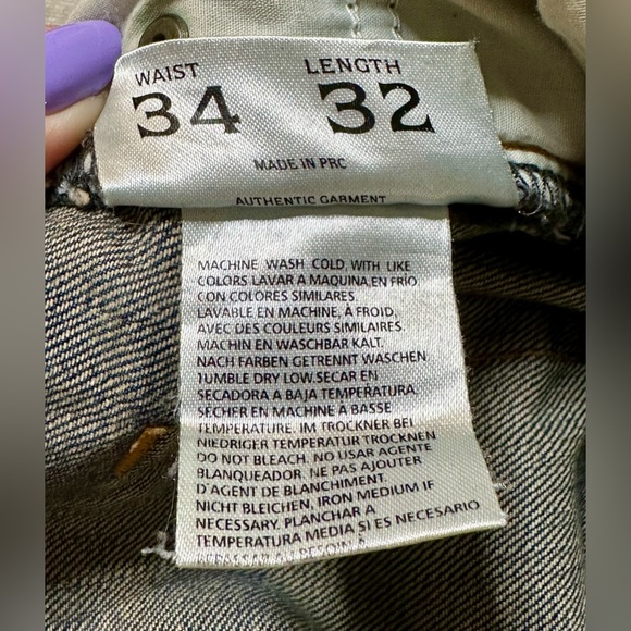 Christian Audigier Denim Men’s Slightly Distressed Jeans. Size 34 x 32 - Picture 15 of 16